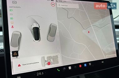 Седан Tesla Model 3 2021 в Черновцах