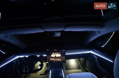 Седан Tesla Model 3 2022 в Києві