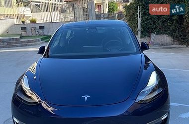Седан Tesla Model 3 2021 в Одессе