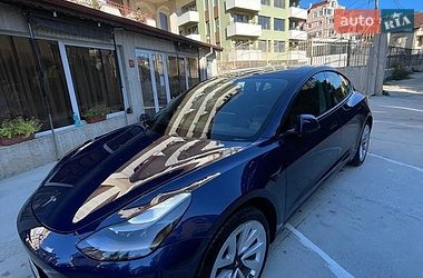 Седан Tesla Model 3 2021 в Одессе