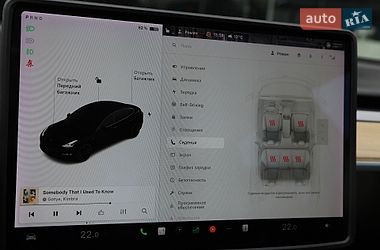 Седан Tesla Model 3 2021 в Киеве