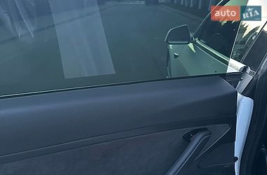 Седан Tesla Model 3 2020 в Киеве