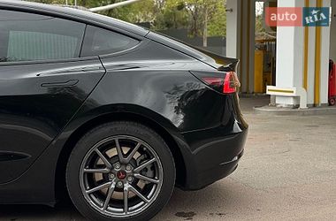 Седан Tesla Model 3 2019 в Киеве