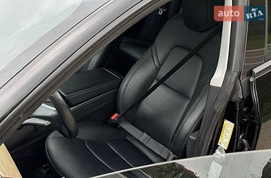 Седан Tesla Model 3 2019 в Киеве