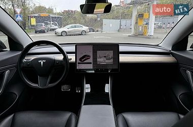 Седан Tesla Model 3 2019 в Киеве