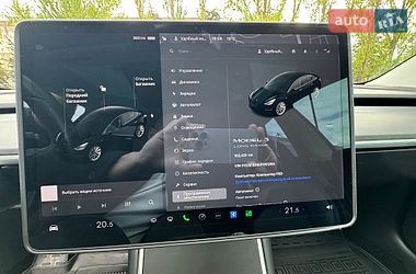 Седан Tesla Model 3 2018 в Кривому Розі
