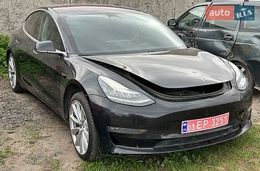 Седан Tesla Model 3 2018 в Рівному