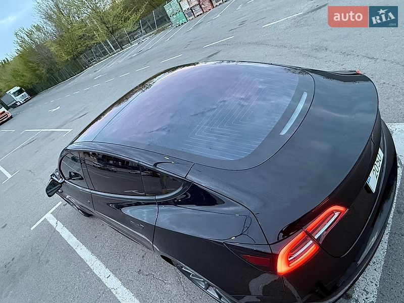 Седан Tesla Model 3 2018 в Дніпрі