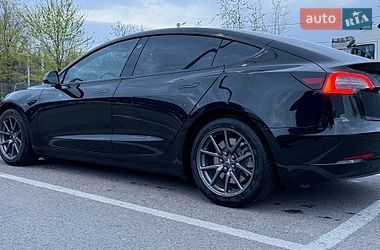 Седан Tesla Model 3 2018 в Дніпрі