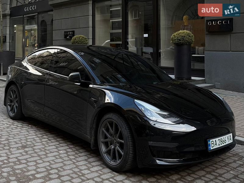 Tesla Model 3 2019