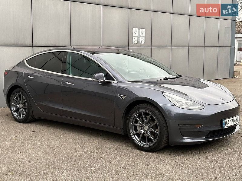 Tesla Model 3 2018
