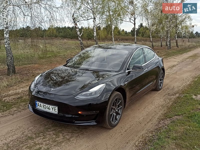 Tesla Model 3 2019