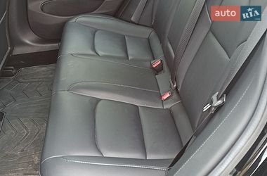 Седан Tesla Model 3 2019 в Киеве
