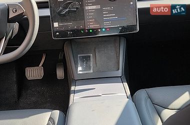 Седан Tesla Model 3 2025 в Коломиї