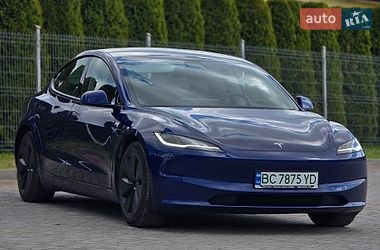 Седан Tesla Model 3 2024 в Миколаєві