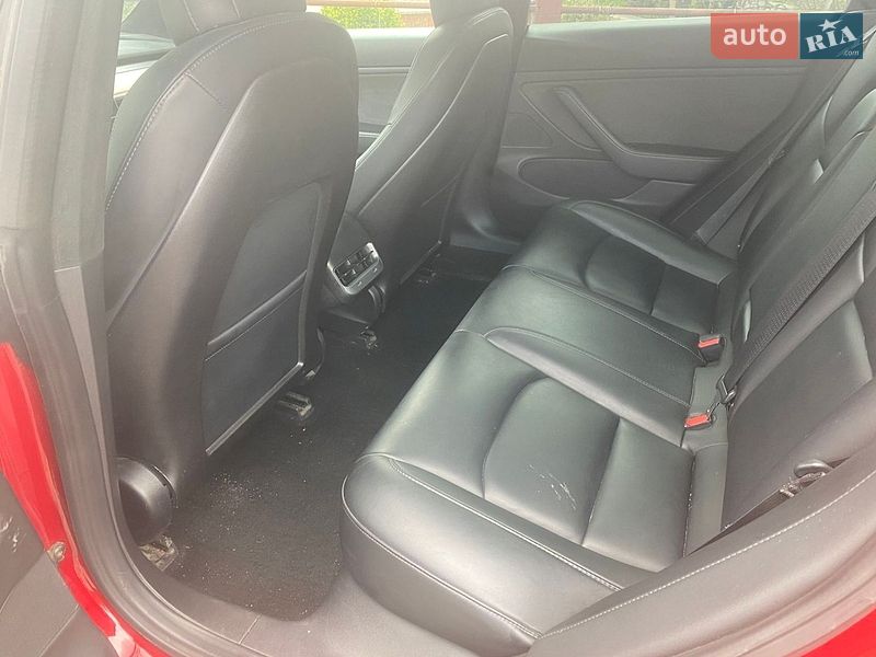 Седан Tesla Model 3 2018 в Харкові