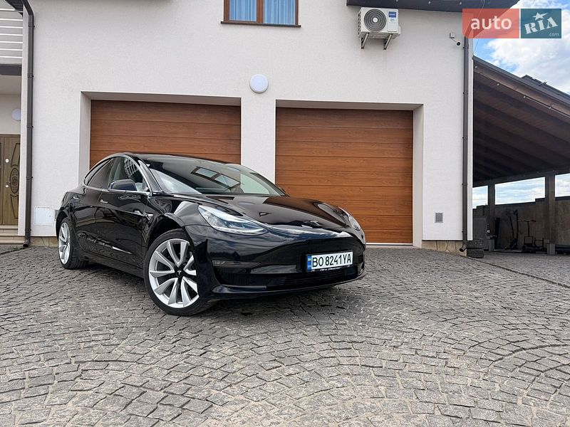 Tesla Model 3 2019