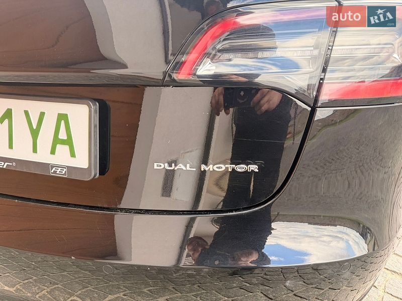 Седан Tesla Model 3 2019 в Тернополе