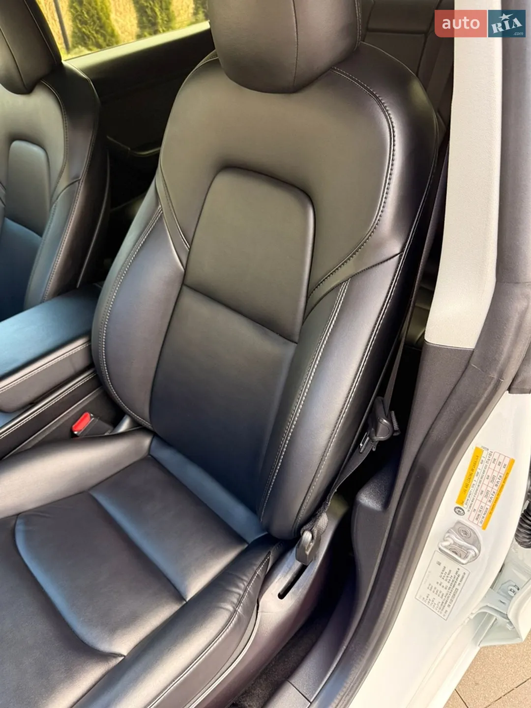 2022 Tesla Model 3 - мініатюра 19