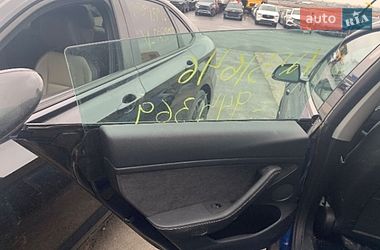 Седан Tesla Model 3 2023 в Киеве