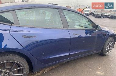 Седан Tesla Model 3 2023 в Киеве