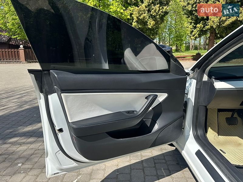 Седан Tesla Model 3 2021 в Самборе фото 15 Седан Tesla Model 3 2021 в Самборе