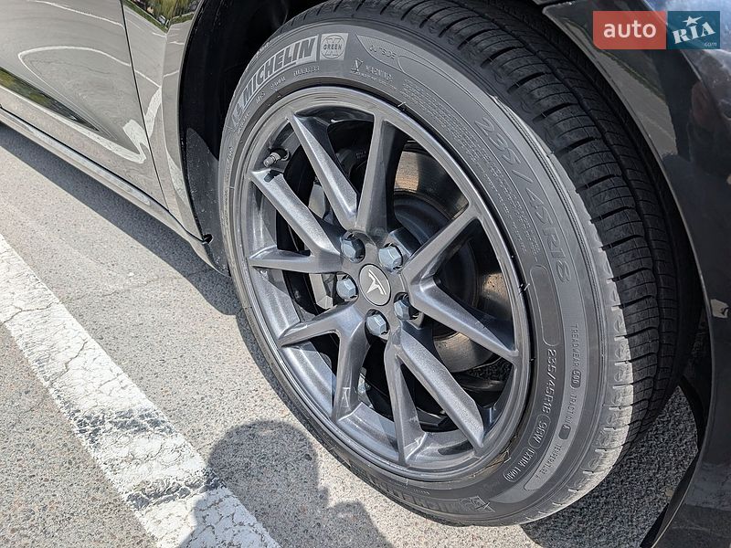 Седан Tesla Model 3 2022 в Каменец-Подольском
