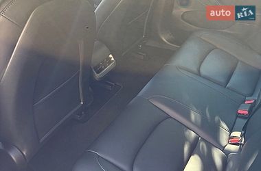 Седан Tesla Model 3 2022 в Ровно