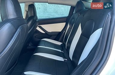 Седан Tesla Model 3 2019 в Киеве