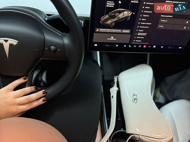 Седан Tesla Model 3 2020 в Одессе