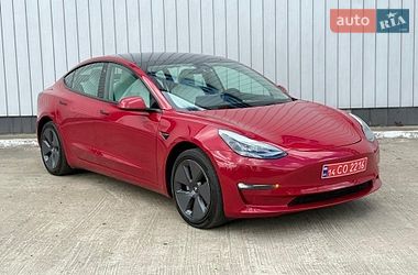 Седан Tesla Model 3 2023 в Чернівцях