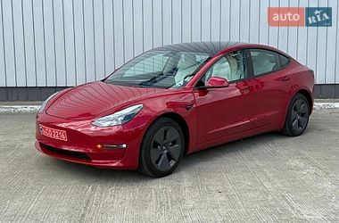 Седан Tesla Model 3 2023 в Черновцах