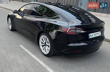 Седан Tesla Model 3 2020 в Києві