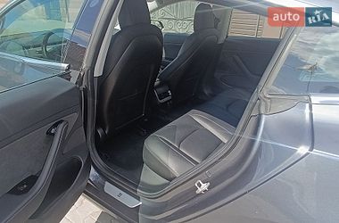 Седан Tesla Model 3 2018 в Луцке