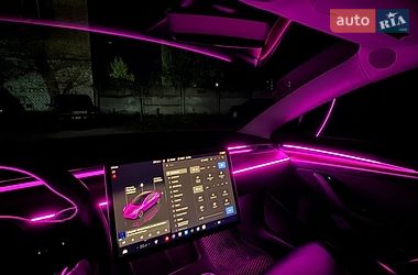 Седан Tesla Model 3 2022 в Кропивницком