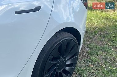 Седан Tesla Model 3 2021 в Полтаве