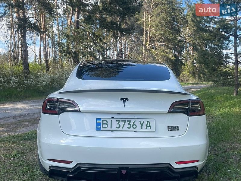 Седан Tesla Model 3 2021 в Полтаве