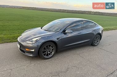 tesla model-3 2022 в Киев от профессионального продавца Олег