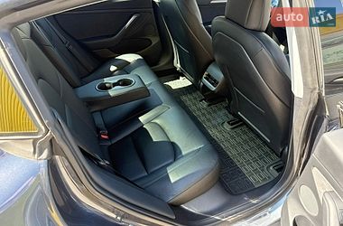 Седан Tesla Model 3 2022 в Кропивницком