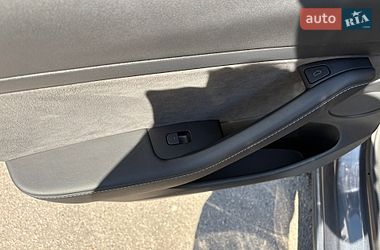 Седан Tesla Model 3 2022 в Кропивницком