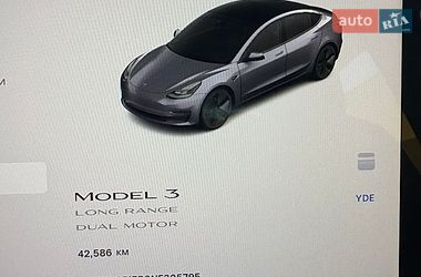 Седан Tesla Model 3 2022 в Кропивницком