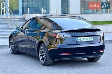 Седан Tesla Model 3 2019 в Дніпрі