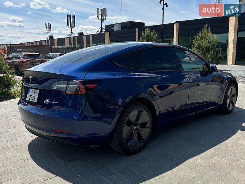 Седан Tesla Model 3 2022 в Хмельницком