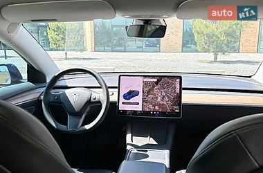 Седан Tesla Model 3 2022 в Хмельницком