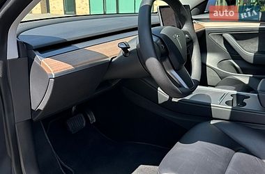 Седан Tesla Model 3 2022 в Хмельницком