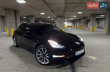 Седан Tesla Model 3 2018 в Тернополе