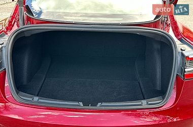 Седан Tesla Model 3 2021 в Золочеве