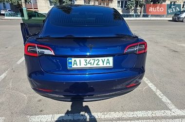 Седан Tesla Model 3 2019 в Киеве