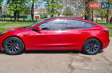Седан Tesla Model 3 2022 в Черкассах