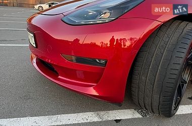 Седан Tesla Model 3 2022 в Киеве
